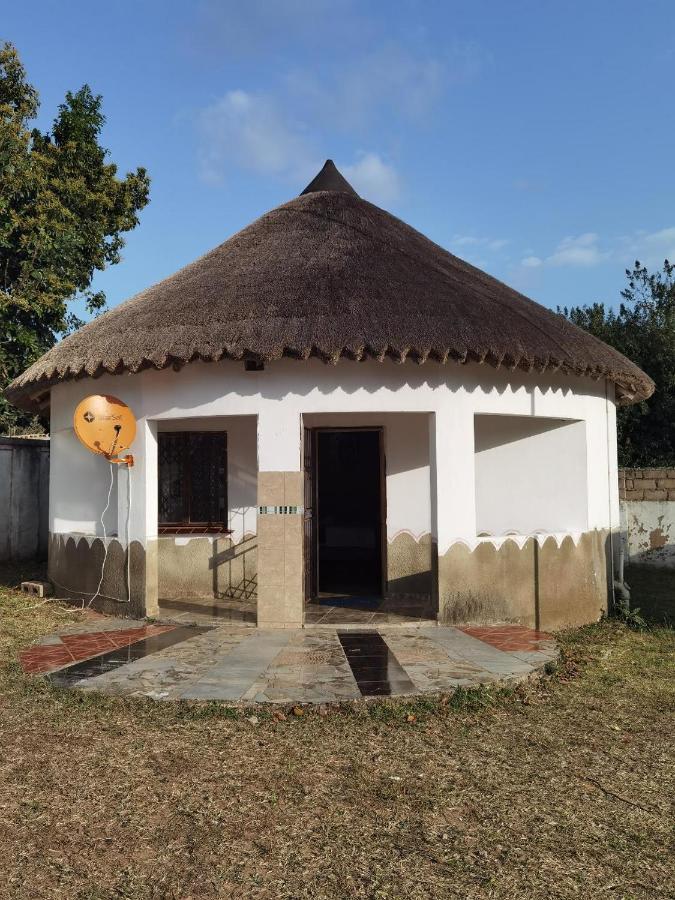 شقة Manguzi  في The Round House المظهر الخارجي الصورة